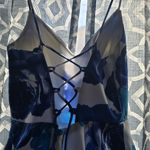 Prom Dress - Picture 6 of 9